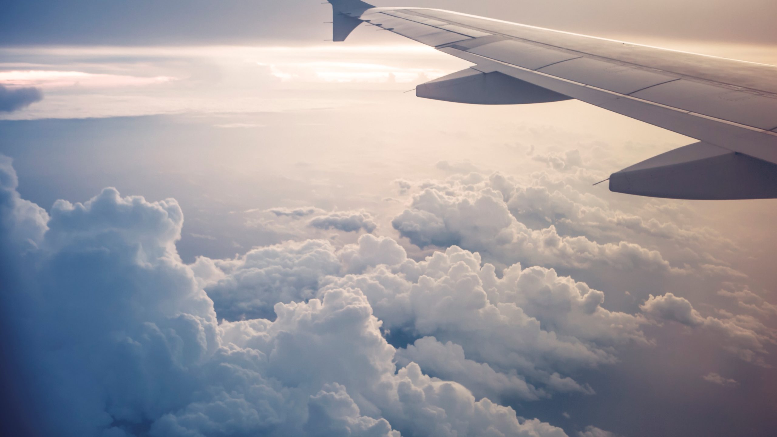 Foto: vuelo sobre nubes